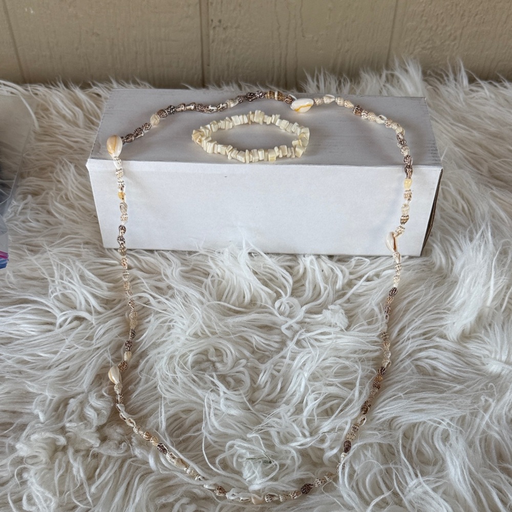 Chic Cream Beaded Necklace and Bracelet Set